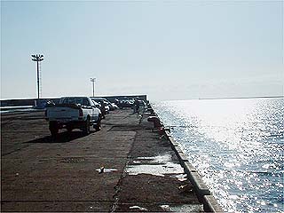 苫東港(西側)の沖側