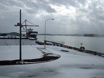 100124funadamari.jpg(20918 byte)
