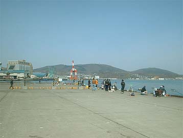 100427ferry.jpg(16053 byte)