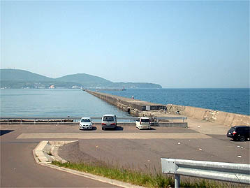 100614minami.jpg(23693 byte)