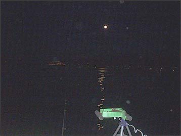 100725tuki.jpg(15639 byte)