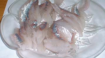 110209sasimi.jpg(18846 byte)