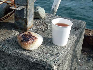 111012_0854yakionigiri.jpg(39726 byte)