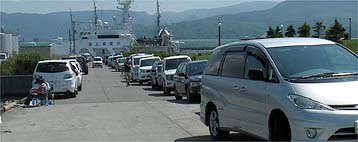 120814_1240kuruma.jpg(17172 byte)