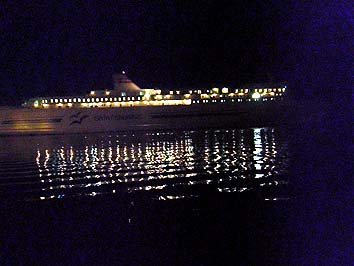 130711_2025fune.jpg(24512 byte)