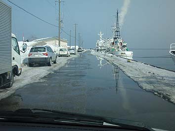 140227_1242ironi.jpg(47099 byte)