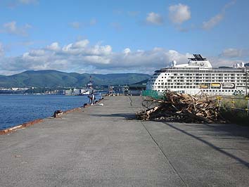 140826_1644world.jpg(49974 byte)