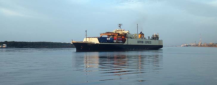 141001_0551japanexpress.jpg(47839 byte)