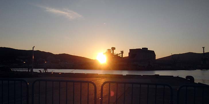 150528_1849hinoiri.jpg(44331 byte)