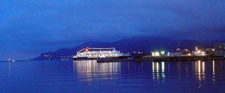 150901_1835nipponmaru.jpg(64387 byte)