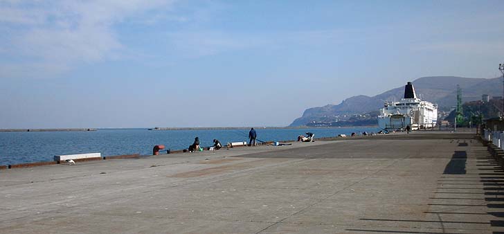 151019_1337ferry.jpg(51131 byte)