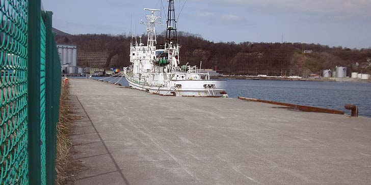 160412_1230ironai.jpg(74916 byte)