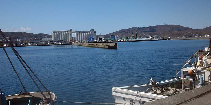 160427_1247marina.jpg(72182 byte)