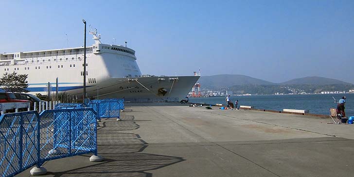 161016_1334ferry.jpg(70310 byte)