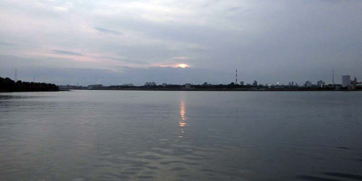 170628_1844yuuhi.jpg(41327 byte)