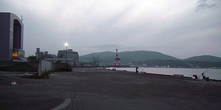 170821_1844hidari.jpg(46702 byte)