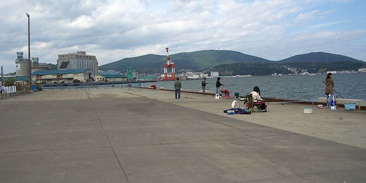 170917_1127ferry.jpg(61110 byte)