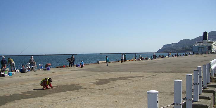 171001_1036ferry.jpg(62009 byte)