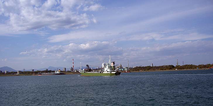 171016_1259fune.jpg(62832 byte)