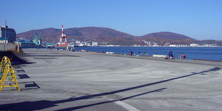 171027_1139ferry.jpg(69190 byte)