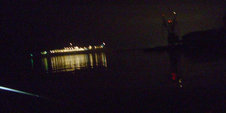 180524_2017ferry.jpg(60302 byte)