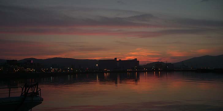 180725_1924yakei2.jpg(42557 byte)