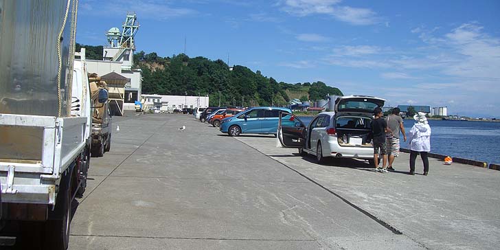 180823_1211hidari.jpg(79350 byte)