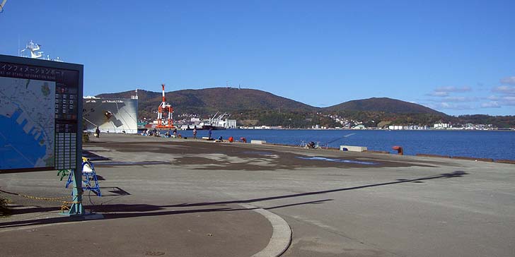 181019_1153ferry.jpg(63036 byte)