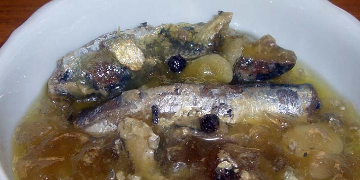 181019_r_oilsardine.jpg(75686 byte)