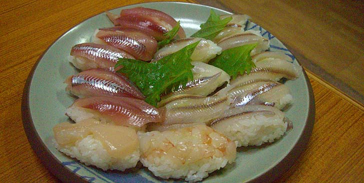 181202_r_nigiri.jpg(84564 byte)