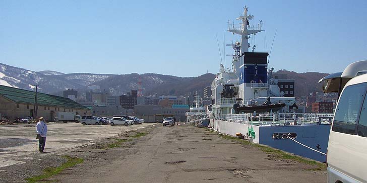 190416_1221usiro.jpg(68960 byte)