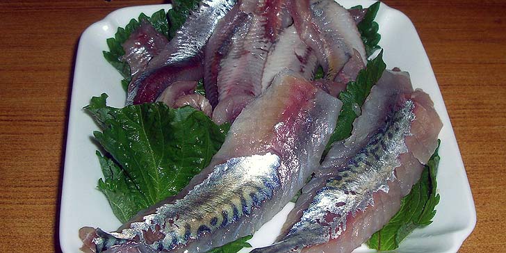 190731_r_sasimi.jpg(93606 byte)