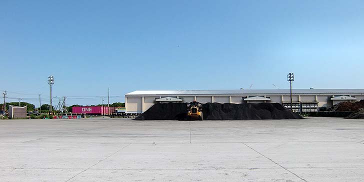 200703_1500usiro.jpg(37302 byte)