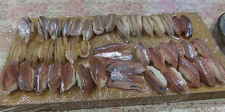 221206_r_nigiri.jpg(92141 byte)