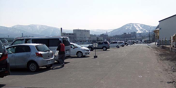 230410_1248kitahama2.jpg(52794 byte)