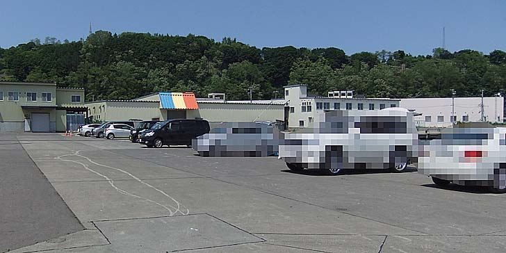 230608_1254hidari.jpg(71094 byte)
