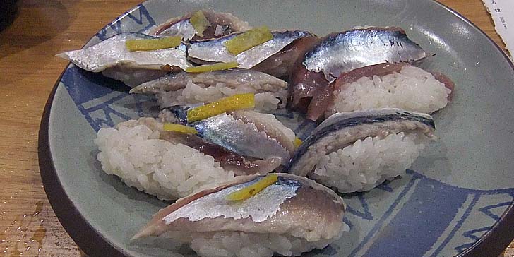 231122_r_nigiri.jpg(78244 byte)