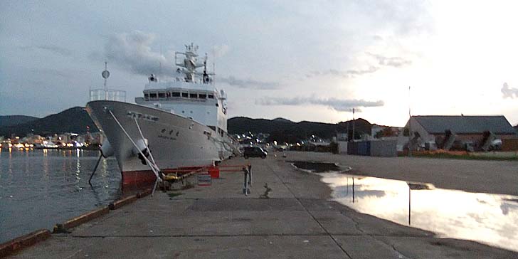 250904_1827migi.jpg(50204 byte)