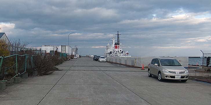 251104_1520hidari.jpg(55443 byte)